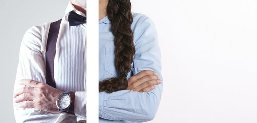 Abbildung zeigt einen Menschen, zur Hälfte Mann, zur Hälfte Frau